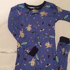 5T long sleeve pjs